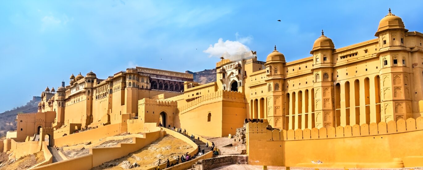 Luxury Tempo Traveller Services in Jaipur